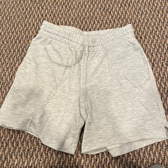 NEW Danskin women’s gray shorts - Picture 2 of 6